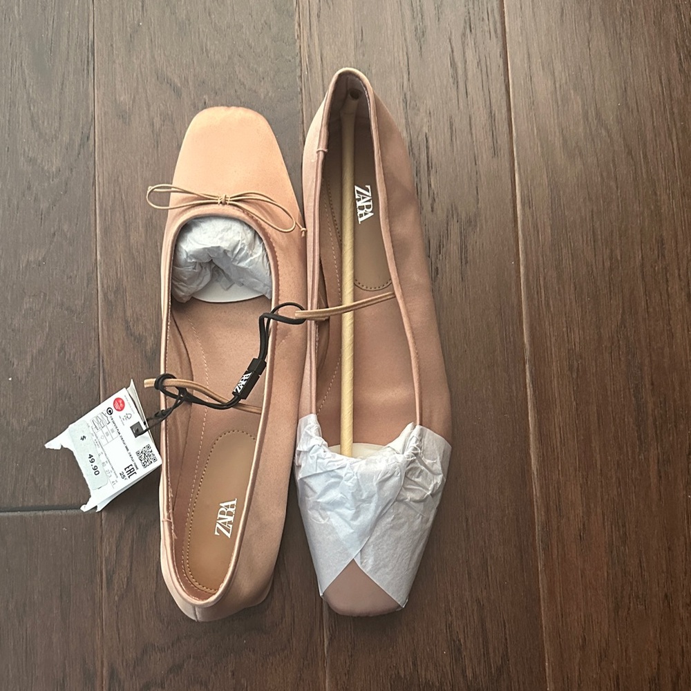 Zara Women's Blush Satin Ballet Flats